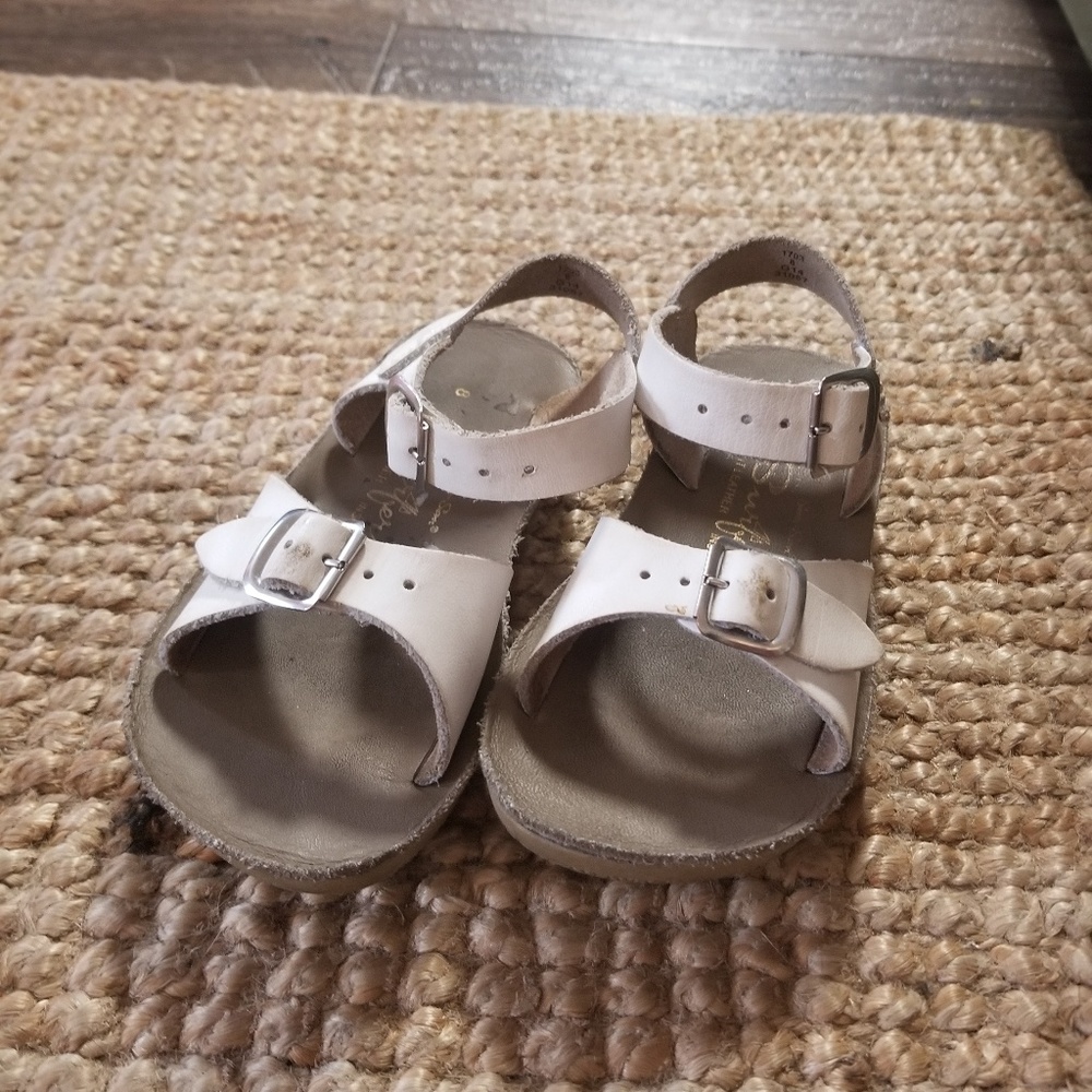 White sun San sandals
